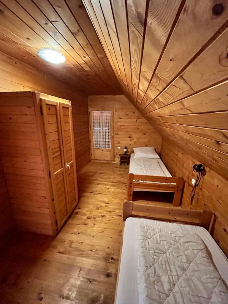Almos Apartman Балатонфеньвеш Екстер'єр фото